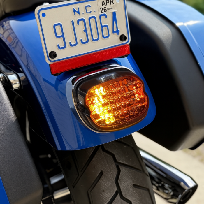 パトライト　ハーレーダビッドソン Taillight Baseplate Replacement for 2025 Softail – Custom Dynamics