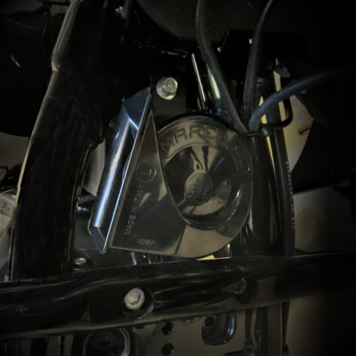 109 dB Electromagnetic Horn Kit for Softail Motorcycles
