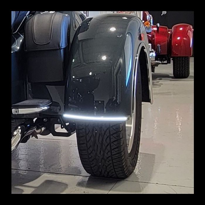 Auxiliary Run & Turn Forward Facing LED Fender Lights for TriGlide
