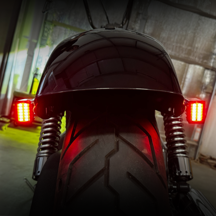 Rear Strut Mount LED Turn Signals for M8 Softail